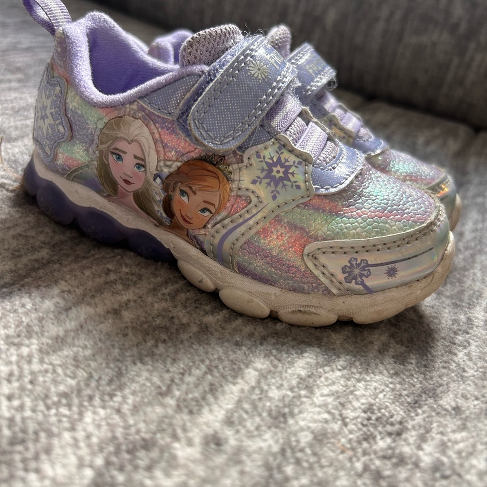 Frozen Kids Light-Up Sneakers - Purple